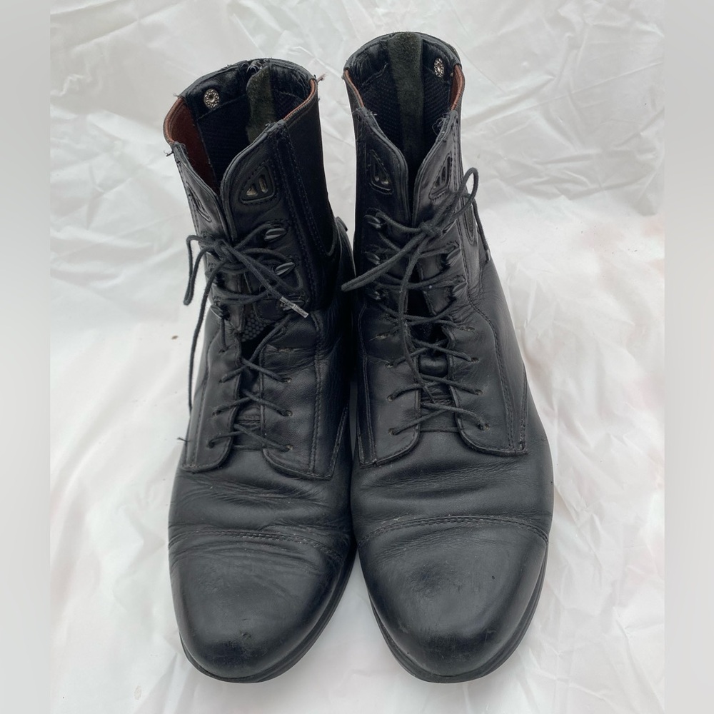 Ariat Heritage Boots lace front with back zip